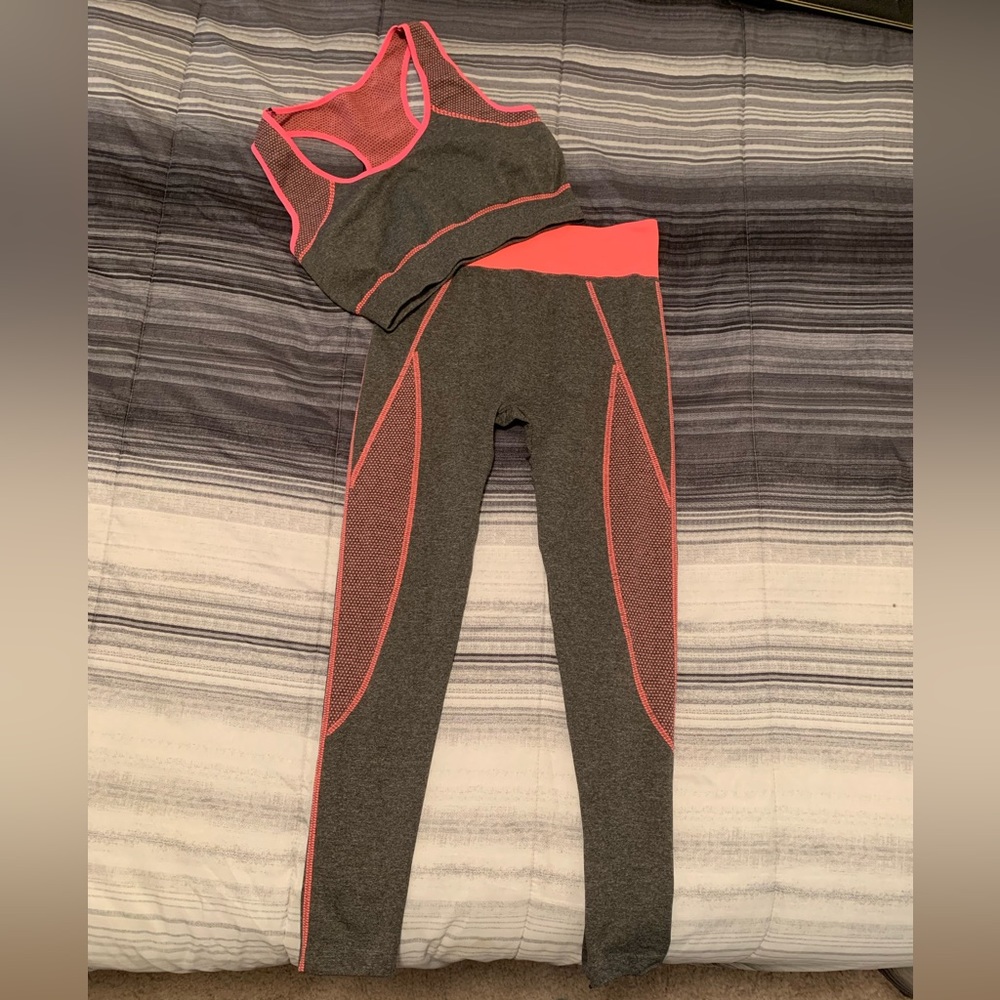 Blue-Star Pink and Gray workout set! Size Large/X-Large.